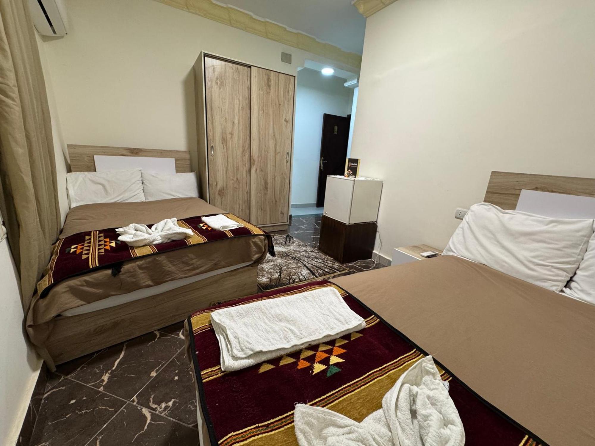 Nefertiti Pyramids View Hotel ไคโร ภายนอก รูปภาพ